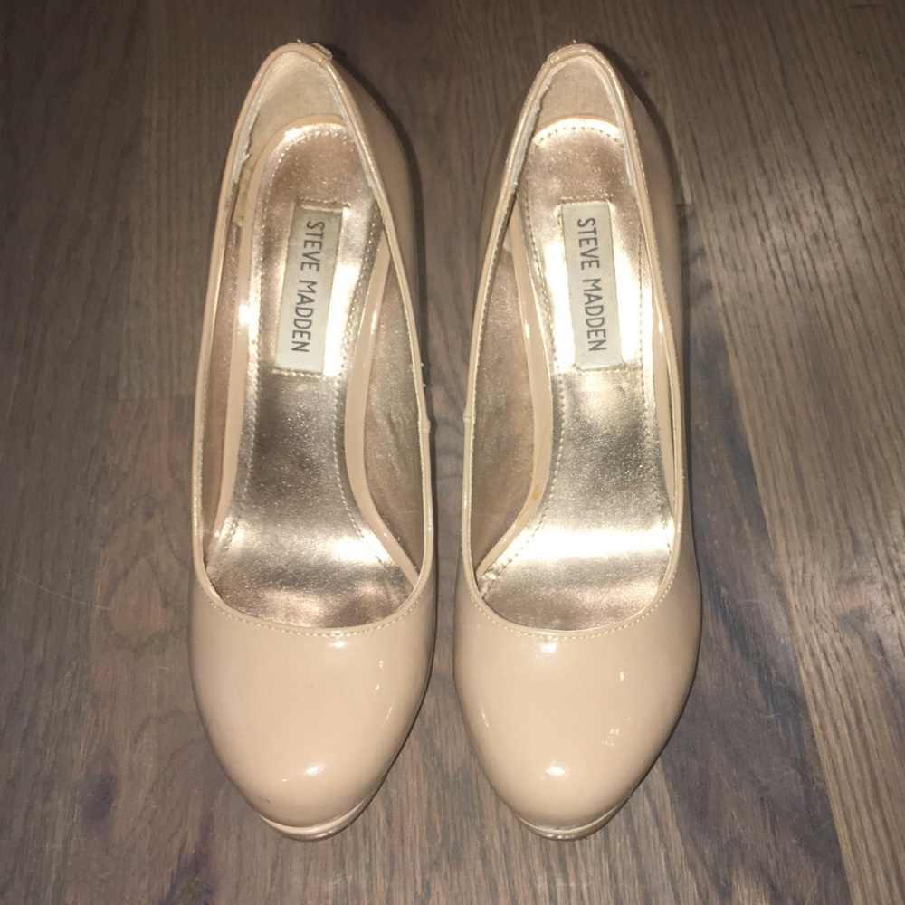 Steve Madden Nude Heels